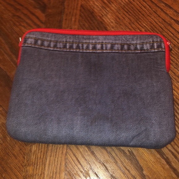 Vintage GUESS tablet case. 10 1/2”x8”.   Neoprene -jeans print .”As is” - Picture 3 of 7
